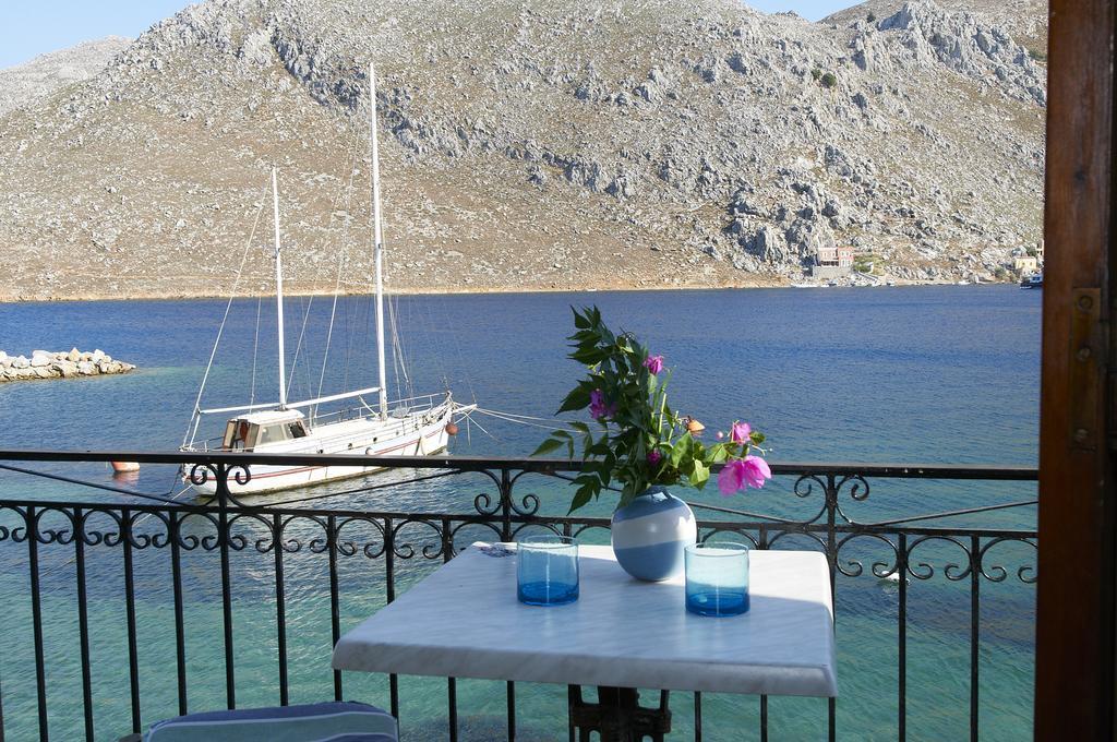 Perla Di Mare Lägenhet Symi Exteriör bild