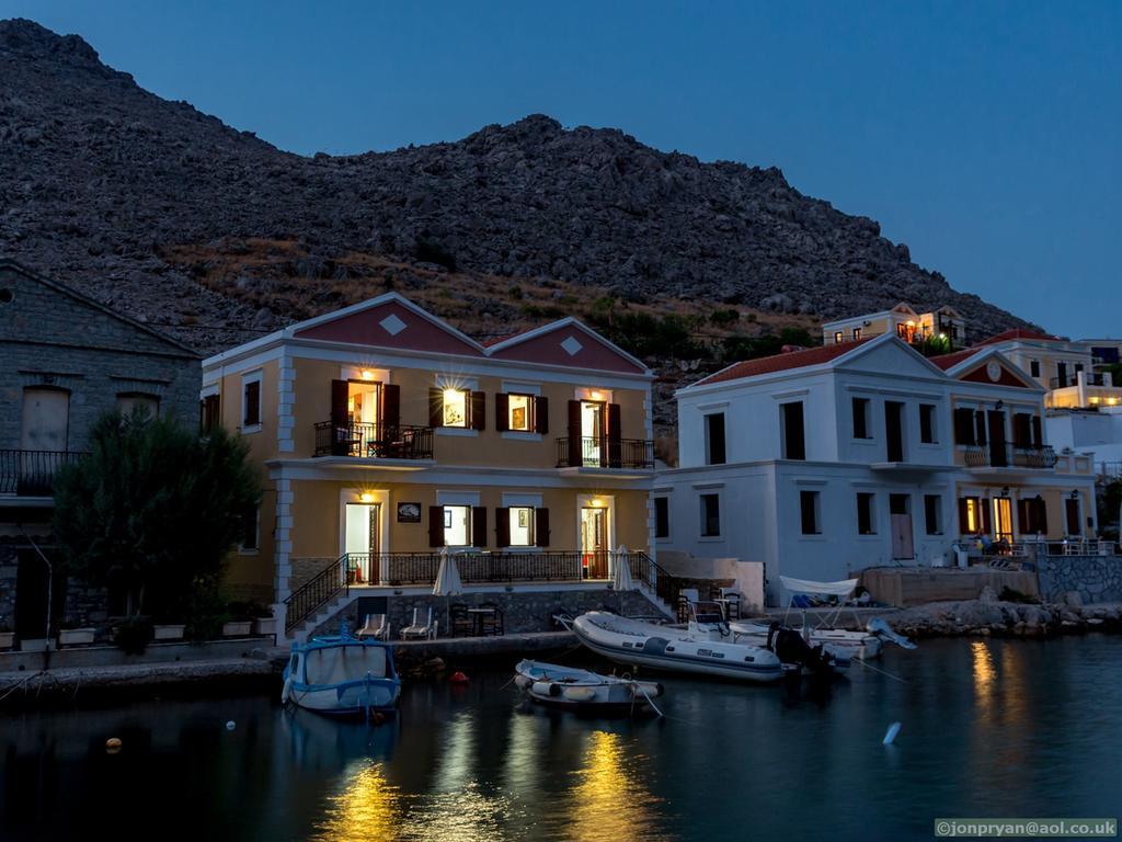 Perla Di Mare Lägenhet Symi Exteriör bild