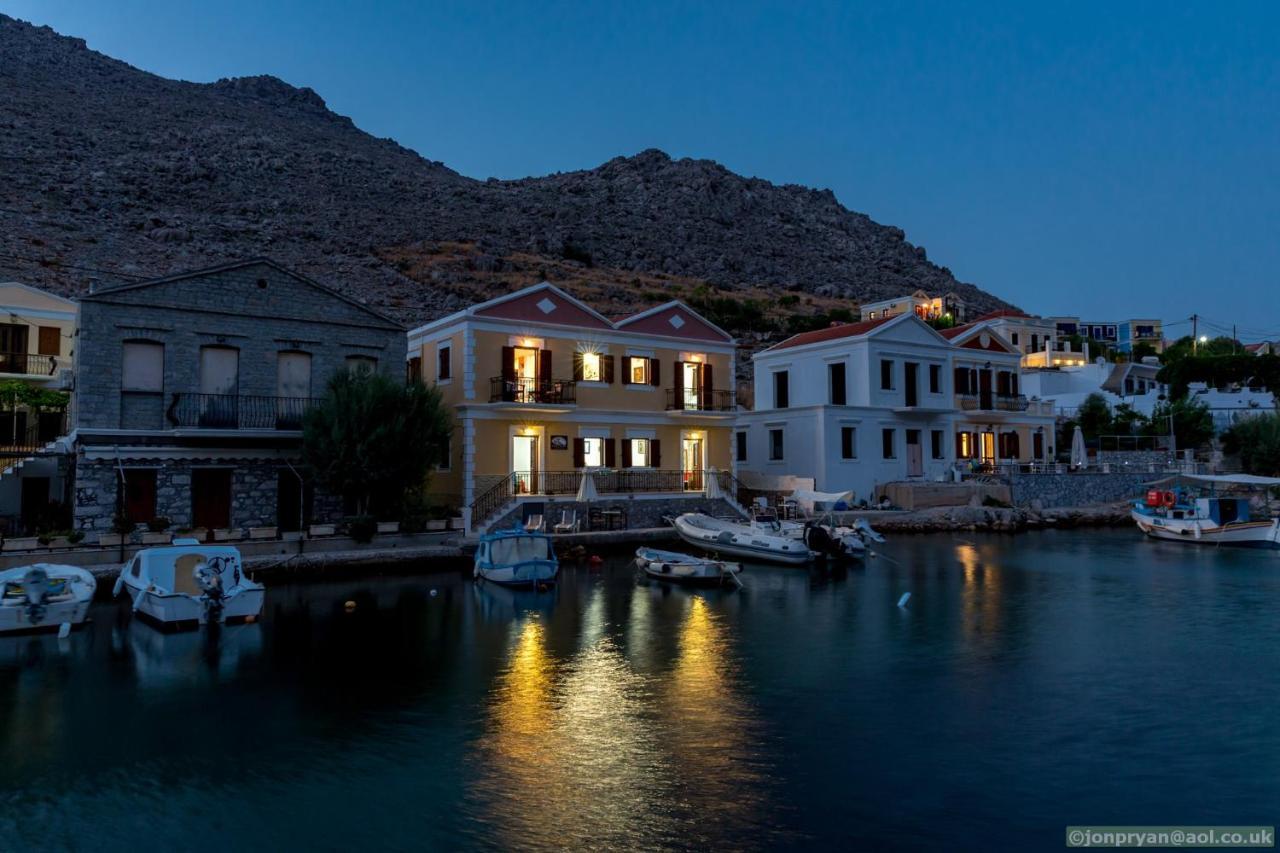 Perla Di Mare Lägenhet Symi Exteriör bild